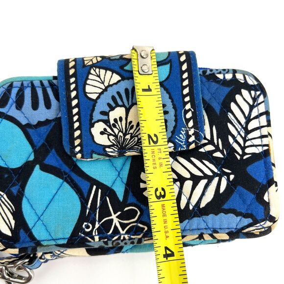 Vera Bradley All In One Wristlet Wallet Blue Floral Pattern Card Holder - Picture 6 of 8